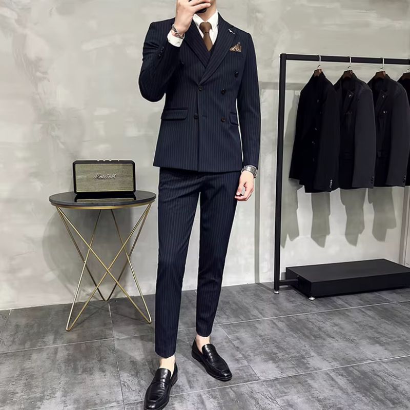 Terno Masculino, costume masculino, costume transpassado, terno transpassado, costume masculino risca de giz, terno masculino risca de giz, terno masculino transpassado listrado