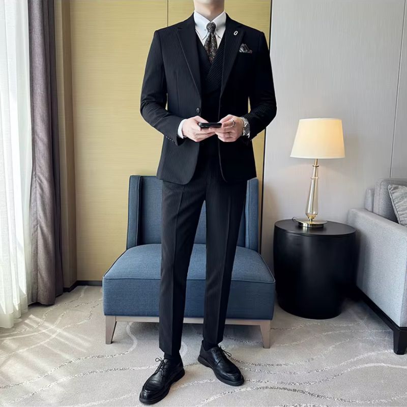 terno slim fit masculino, terno listrado masculino, terno com colete transpassado, conjunto 3 peças masculino, terno executivo masculino