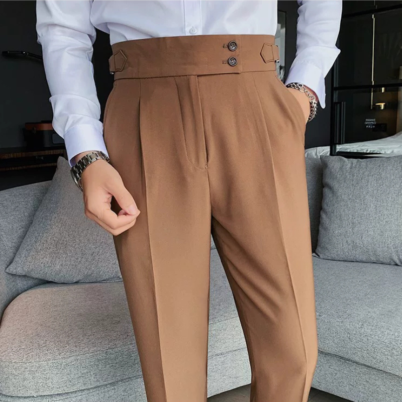 calça alfaiataria reta masculina, calça botão duplo masculina, calça cropped masculina, calça cintura alta reta, calça social masculina corte reto, calça café masculina, calça formal cropped, calça pala lateral, Mr. Maximus, moda masculina alfaiataria