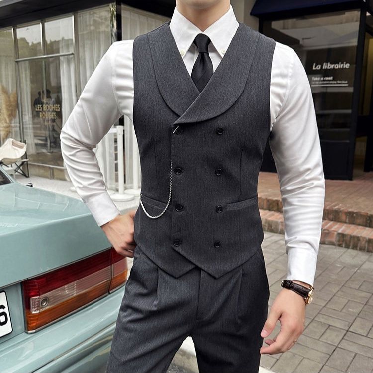 Detalhe do colete masculino transpassado lapela shawl, Maximus