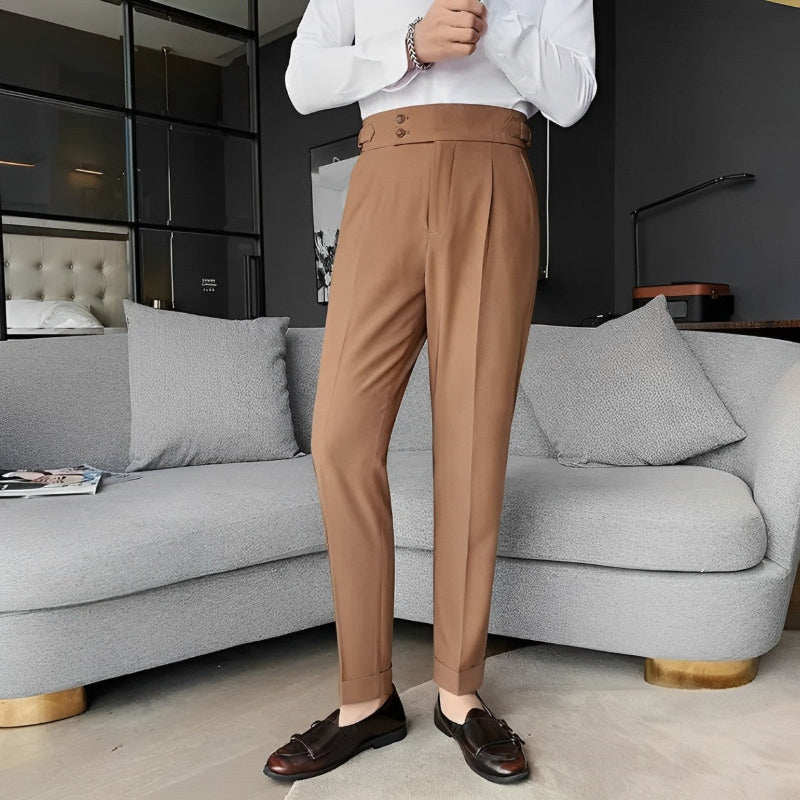 calça alfaiataria reta masculina, calça botão duplo masculina, calça cropped masculina, calça cintura alta reta, calça social masculina corte reto, calça café masculina, calça formal cropped, calça pala lateral, Mr. Maximus, moda masculina alfaiataria
