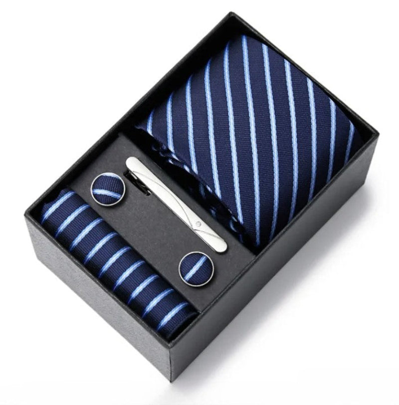 conjunto gravata listrada, gravata seda com clipe, kit gravata completo, gravata para presente, acessório masculino formal, gravata para terno, conjunto masculino formal, gravata para eventos sociais